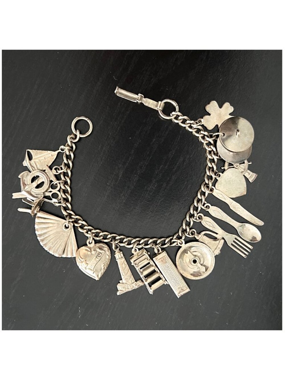Vintage 1950s Mechanical Charm Bracelet 18 Moving Charms 7” Link Chain Maxann